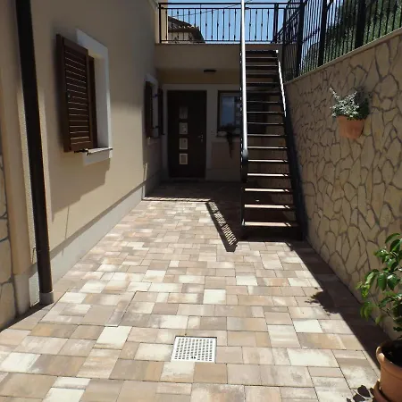 Apartments Villa Elma Moscenicka Draga Exterior photo